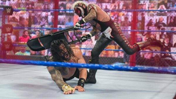 Roman Reigns y Rey Mysterio SmackDown 18 06 2021 WWE