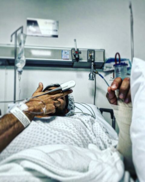 Bandido tras su cirugía de muñeca @bandidowrestler