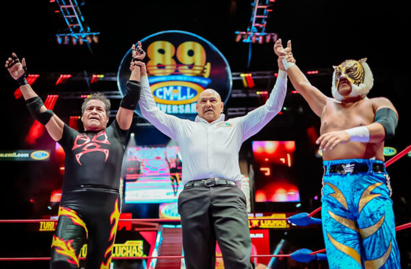 Satánico vs Tiger Mask IV