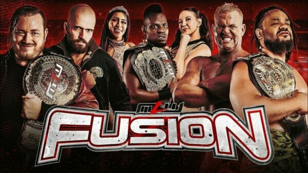 Logotipo de fusión de WWE con los luchadores Fatuu y RSP del evento anterior de Major League Wrestling el 17 de agosto de 2023.