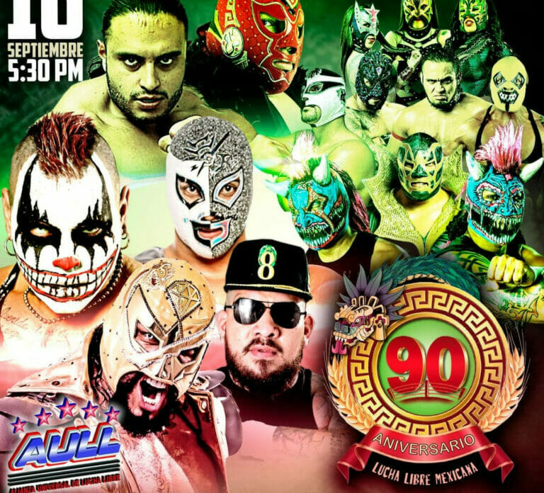 Un cartel que celebra los "90 años de la lucha libre mexicana" con un grupo de luchadores y máscaras en La Arena López Mateos.