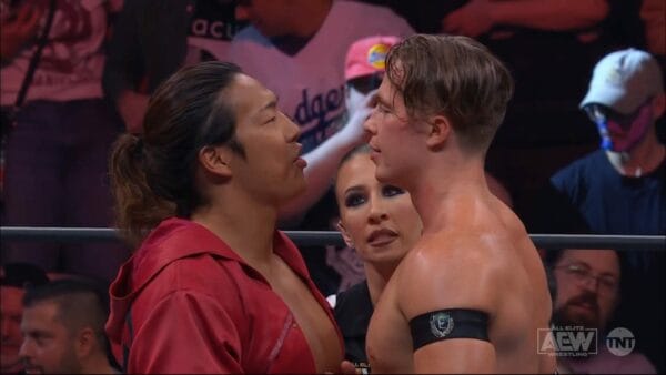 Superluchas - Dos luchadores discuten los mejores y peores momentos de WWE SmackDown el 27 de octubre de 2023 en un ring.