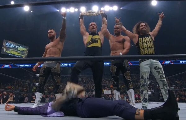Superluchas - El Bullet Club Gold humilló a MJF en un ring de lucha libre.