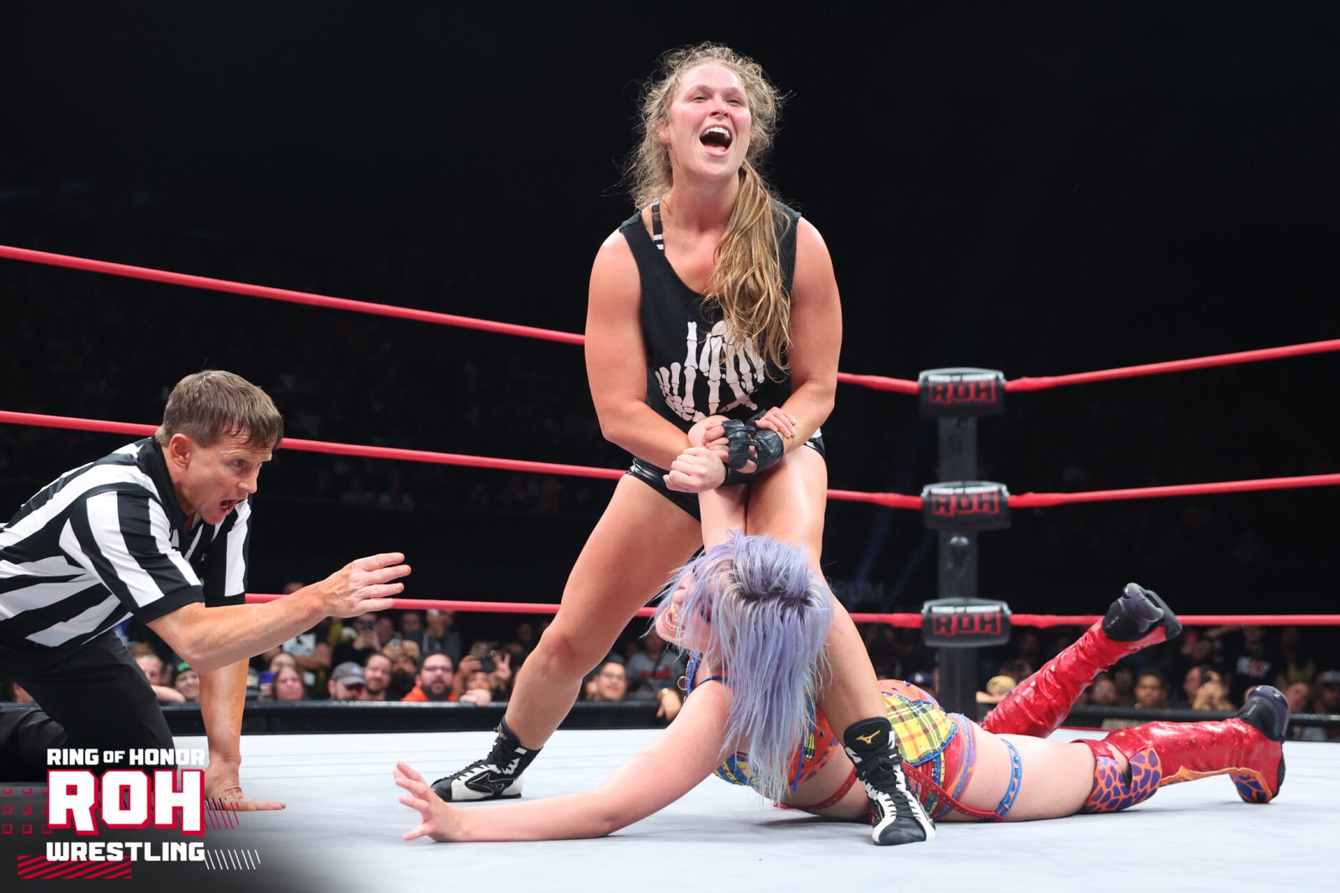Ronda Rousey aplaude a Athena y Billie Starkz | Superluchas