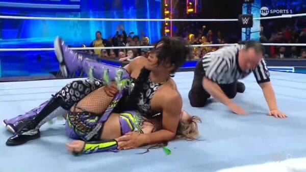 Superluchas - Kairi Sane cayó ante Bianca Belair a pesar de la asistencia de Bayley.