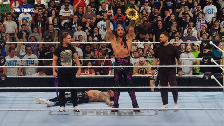 JD McDonagh, el Campeón Mundial de Peso Completo Damian Priest y Finn Bálor en WWE Backlash France 2024 (04/05/2024) / WWE