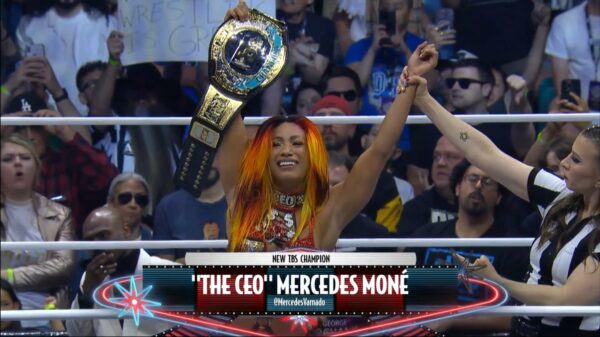 Mercedes Moné nueva Campeona TBS tras vencer a Willow Nightingale en el PPV AEW Double or Nothing 2024 (26.05.2024) - AEWMercedes Moné nueva Campeona TBS tras vencer a Willow Nightingale en el PPV AEW Double or Nothing 2024 (26.05.2024) - AEW