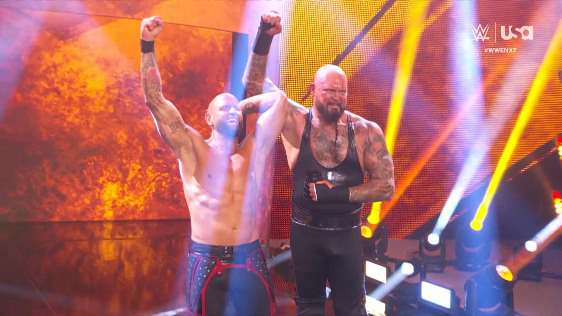 NXT Luke Galllows y Karl Anderson vencieron a Riley Osborne y Ridge Holland (14.05.2024) - WWE