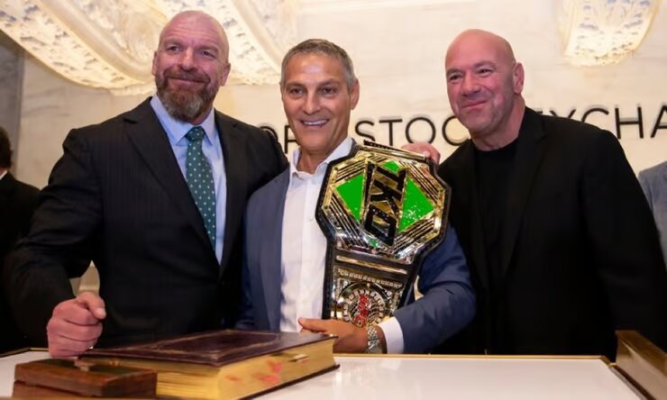 Triple H, Ari Emanuel y Dana White - @BernardCls