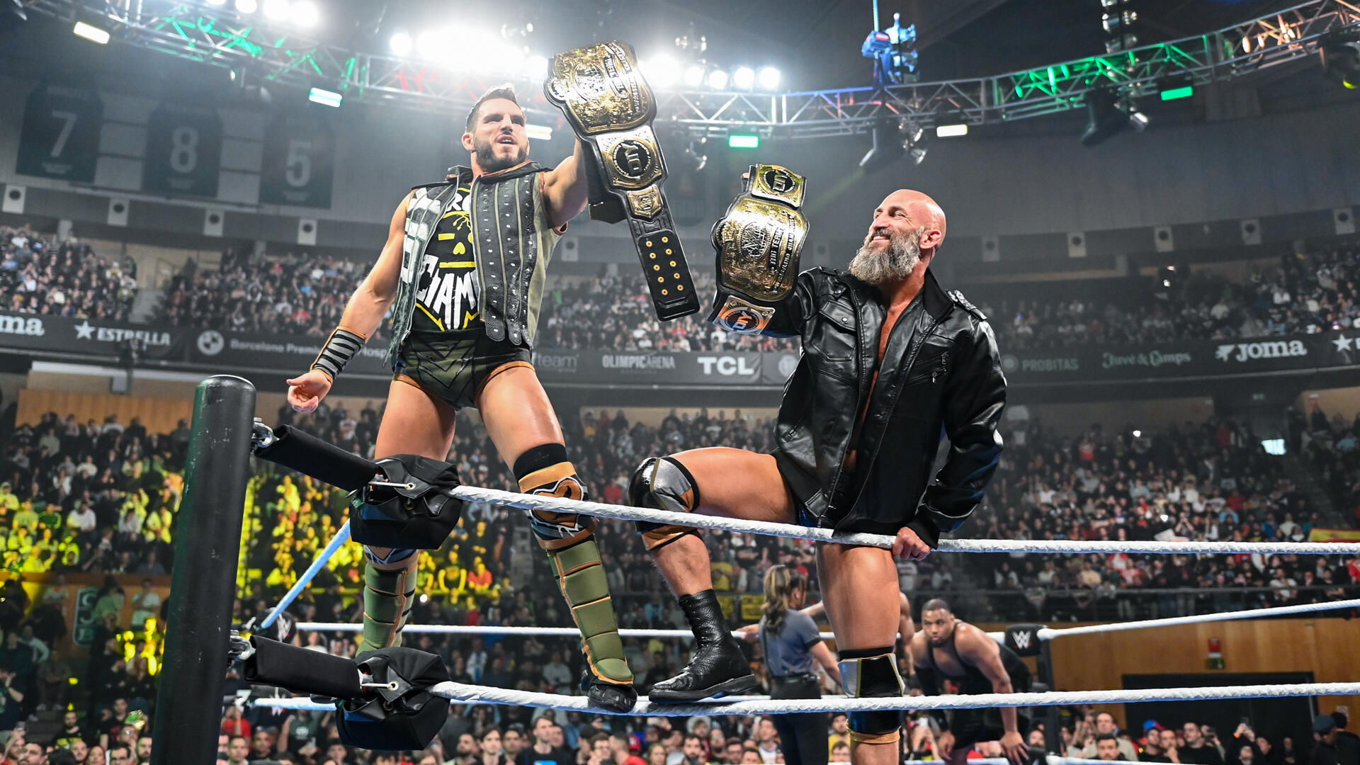 #DIY (Johnny Gargano y Tommaso Ciampa) como Campeones de Parejas WWE en el WWE SmackDown desde Barcelona, España (14 de marzo de 2025) - WWE