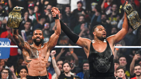 The Street Profits (Montez Ford y Angelo Dawkins) ganan el Campeonato de Parejas WWE en WWE SmackDown desde Barcelona, España (14 de marzo de 2025) - WWE