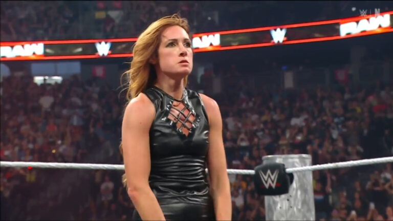 WWE Raw 21 de abril de 2025 Becky Lynch