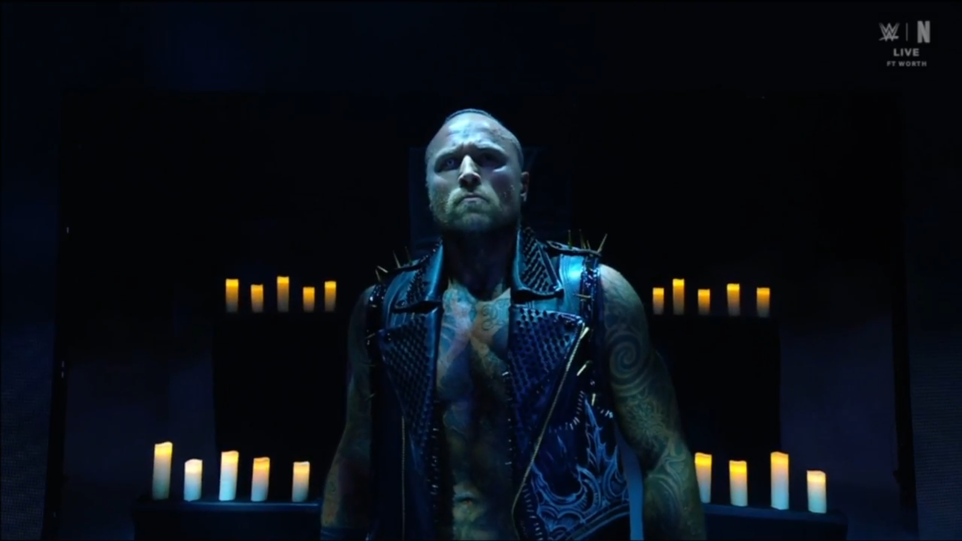 WWE SmackDown 25 de abril de 2025 Aleister Black (Malakai Black) hace su regreso a WWE - WWE
