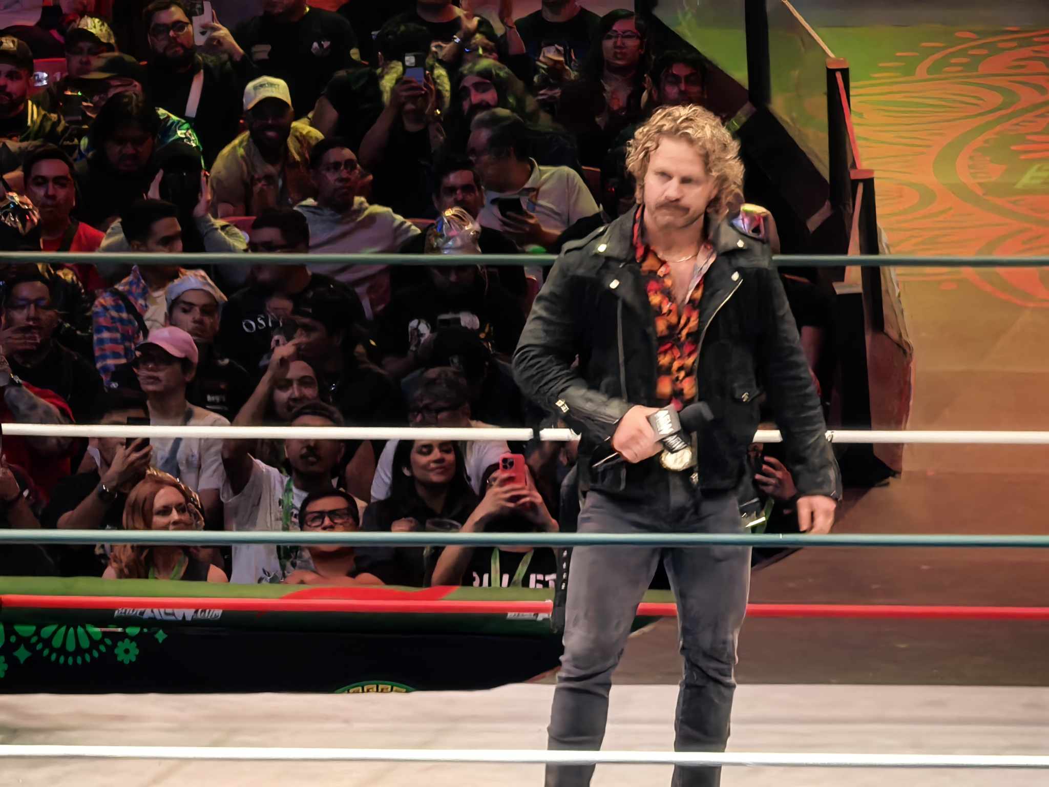 "Hangman" Adam Page in the AEW Dynamite special called AEW Grand Slam Mexico (June 18, 2025) - Ernesto Ocampo - Superlucho