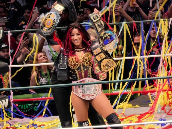 Mercedes Moné como nueva Campeona Mundial CMLL tras vencer a Zeuxis en la Arena México en el especial de AEW Dynamite denominado AEW Grand Slam México (18 de junio de 2025) - Ernesto Ocampo - Superluchas