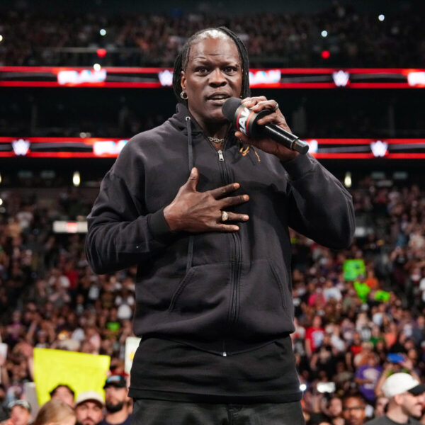 Ron Killings (R-Truth) en WWE Raw (09 de junio de 2025) - WWE