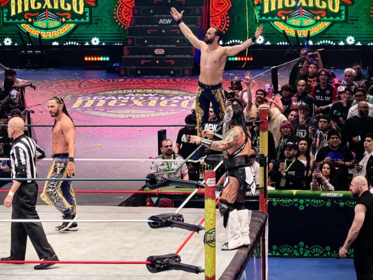 The Young Bucks (Matt Jackson y Nick Jackson) y The Beast Mortos en la Arena México en el especial de AEW Dynamite denominado AEW Grand Slam México (18 de junio de 2025) - Ernesto Ocampo - Superluchas