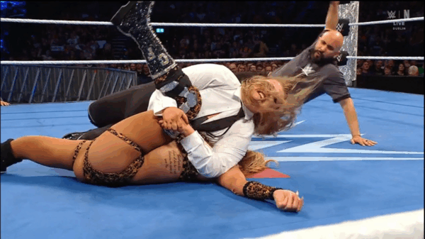 WWE SmackDown 22 de agosto de 2025 Piper Nivel Charlotte Flair
