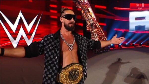 WWE Raw 01 septiembre 2025 Seth Rollins Campeón Mundial de Peso Completo WWE