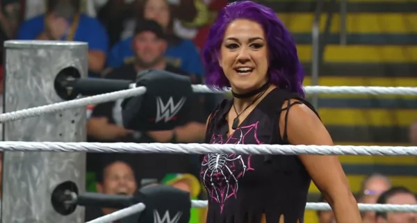 WWE Raw 15 de septiembre de 2025 Bayley 3
