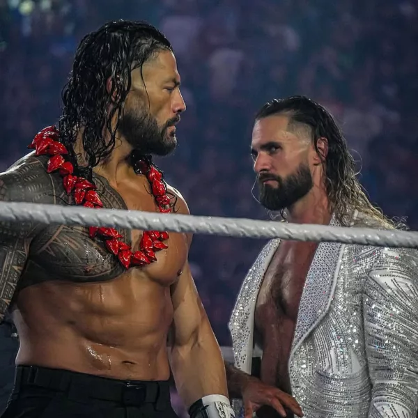 Roman Reigns y Seth Rollins DESTACADA SÚPER LUCHAS