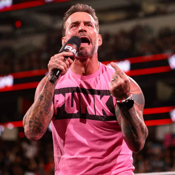 WWE Raw 06 octubre 2025 CM Punk