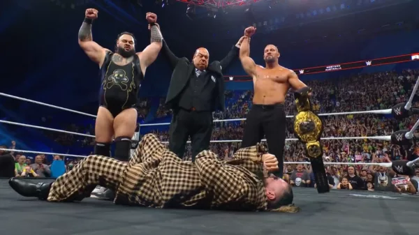 WWE Raw 13 octubre 2025 Bronson Reed Paul Heyman Bron Breakker Seth Rollins 2