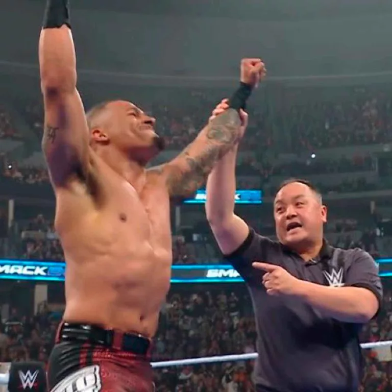 WWE SmackDown 21 noviembre 2025