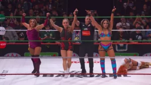 AAA Guerra de Titanes 2025 Faby Apache, Natalya y Lola Vice