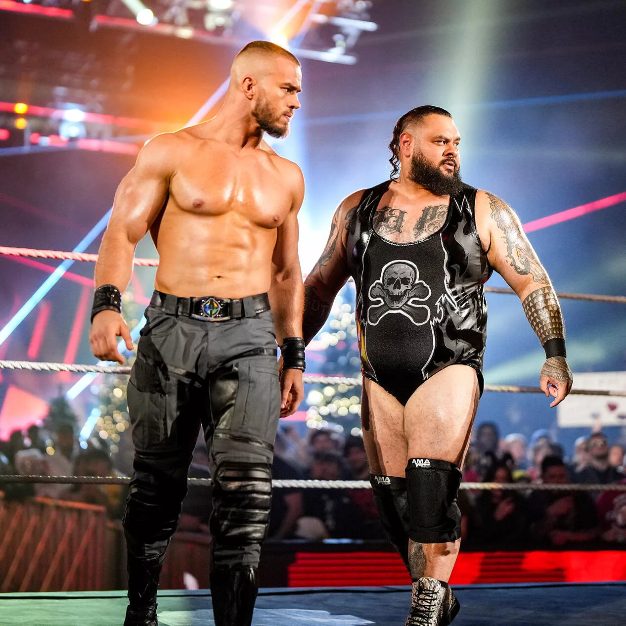 Austin Theory y Bronson Reed en WWE Raw