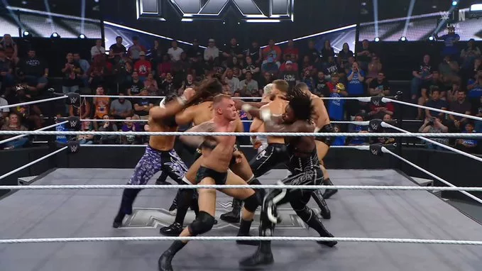 WWE NXT 2 de diciembre 2025