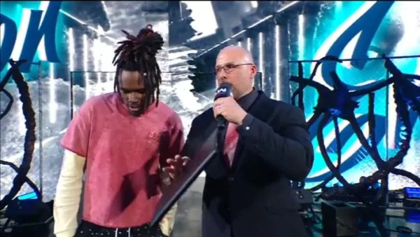 Je'Von Evans y Adam Pearce WWE Raw 5 enero 2026