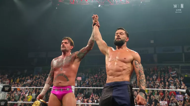 WWE Raw 19 enero 2026 CM Punk Finn Bálor 2