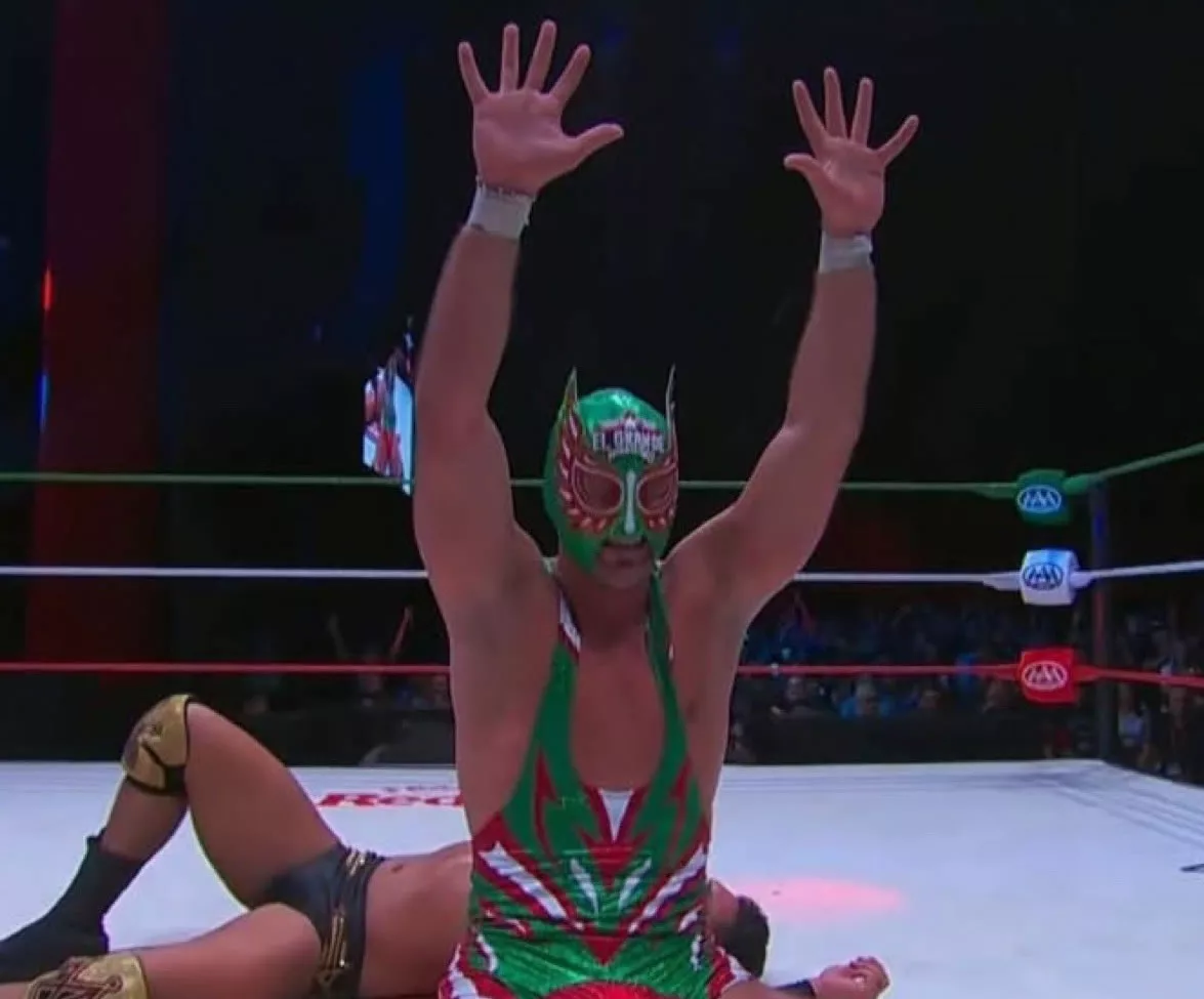 El Grande Americano clasifica a Rey de Reyes en lucha caótica