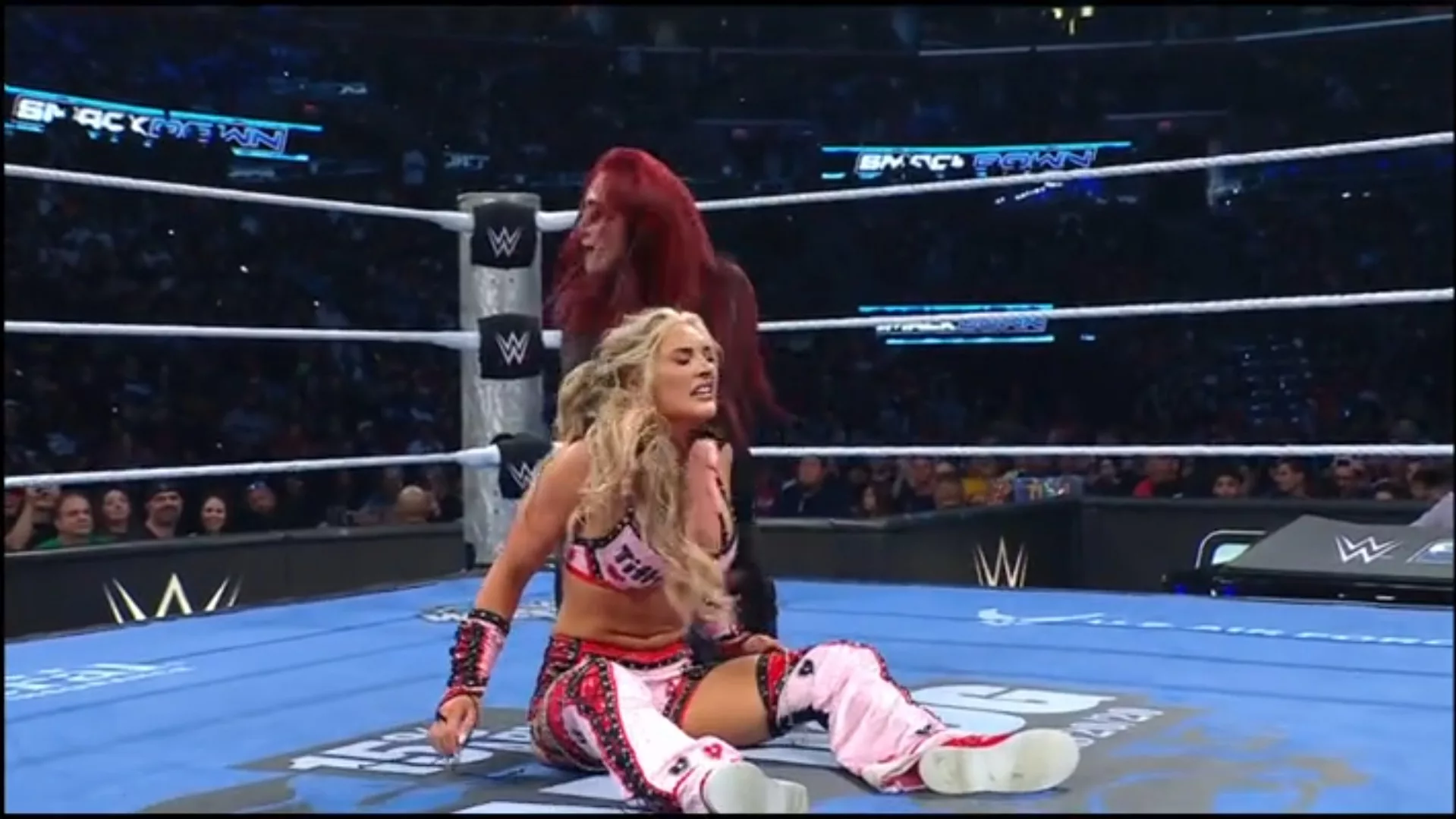 SmackDown Alba Fyre Tiffany Stratton 2