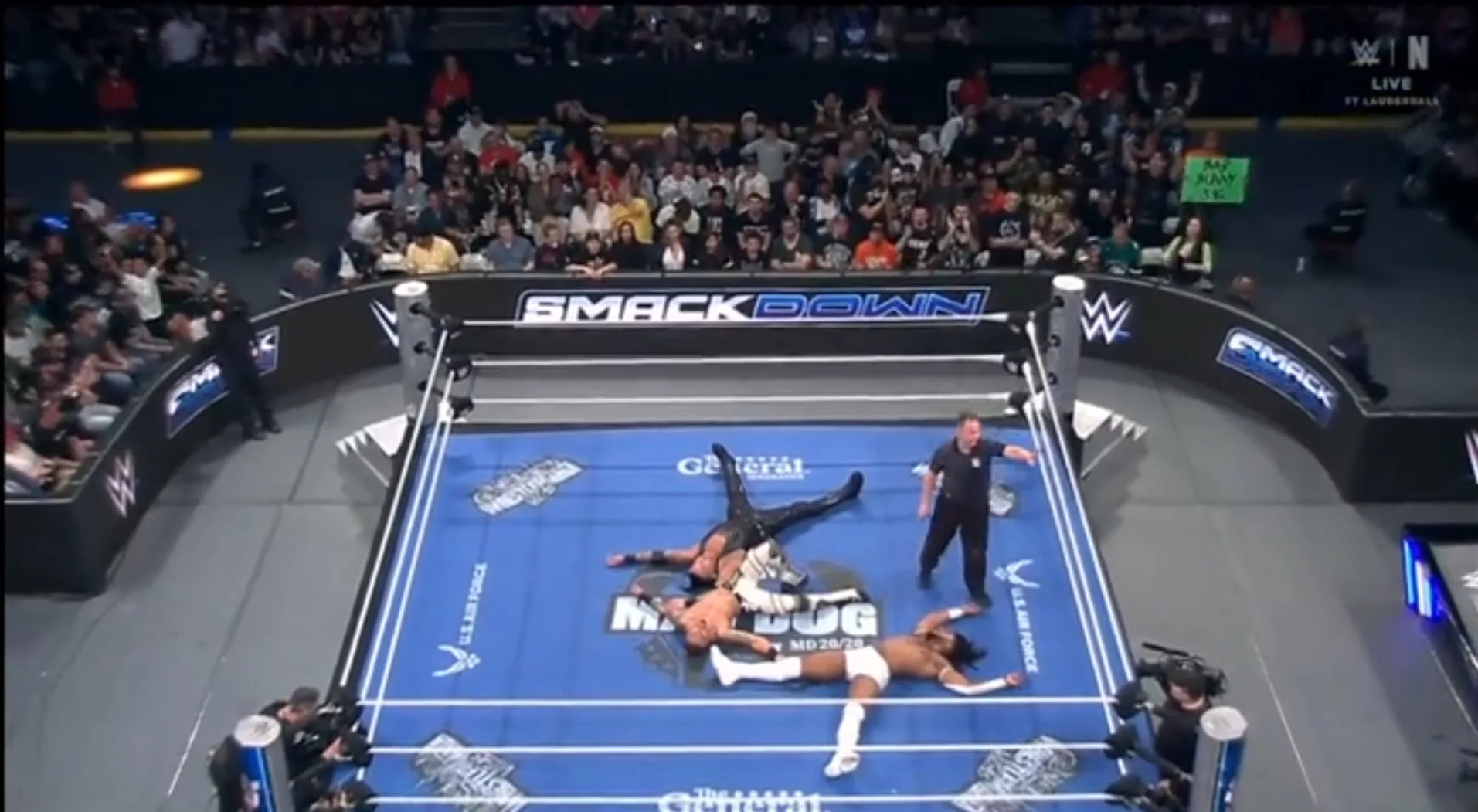 SmackDown Carmelo Hayes Damian Priest Trick Williams 2