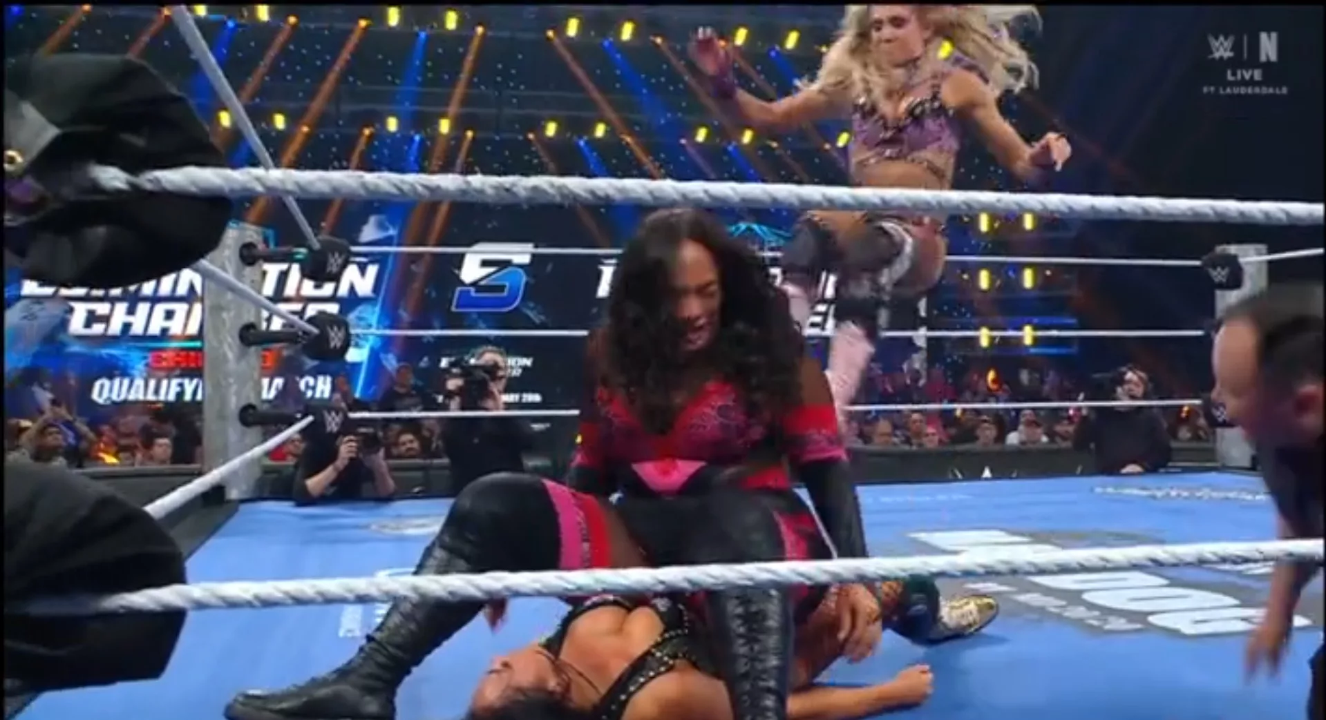 SmackDown Charlotte Flair Kiana Jamex Nia Jax