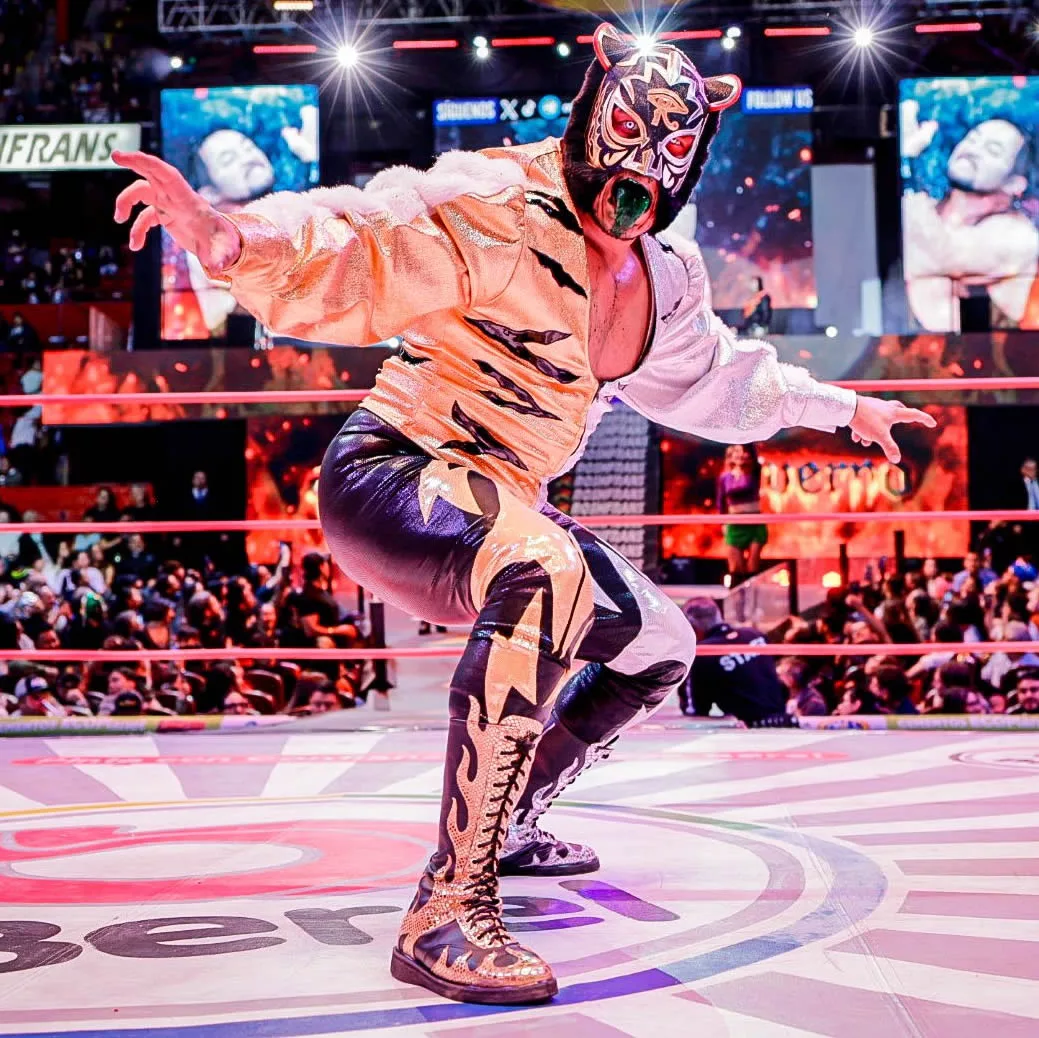 Black Tiger debuta con triunfo en la Arena México junto a Averno