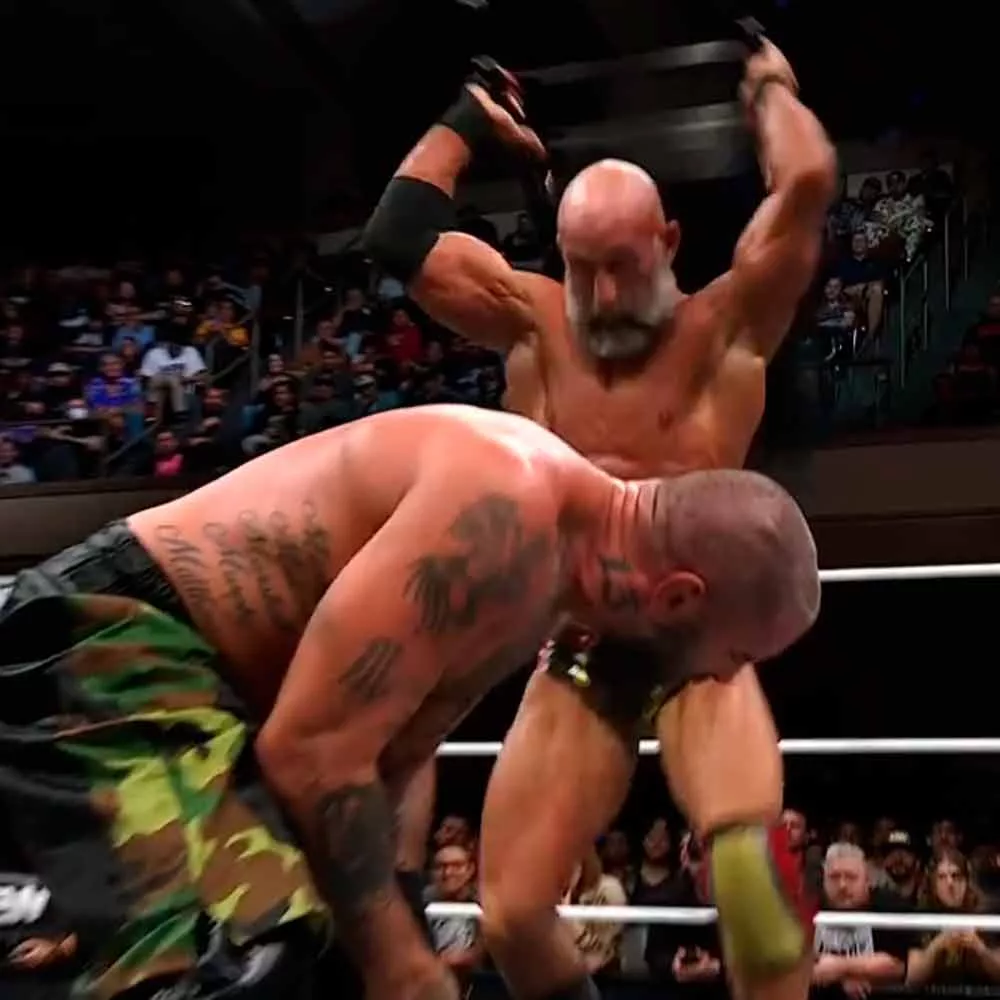 AEW Dynamite: Tommaso Ciampa y FTR humillaron a Mark Briscoe y los Young Bucks