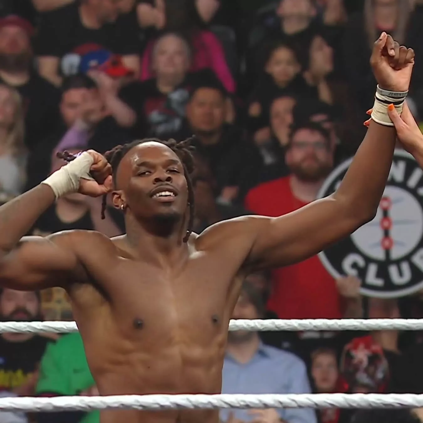 Je’Von Evans vence a Grayson Waller en un mano a mano