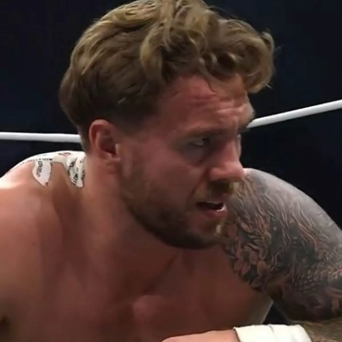 Will Ospreay vence a Blake Christian y lanza advertencia a Jon Moxley