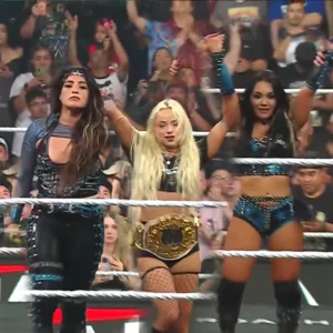 Raquel Rodríguez Liv Morgan Roxanne Pérez SÚPER LUCHAS