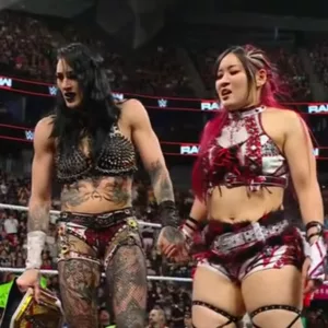 Rhea Ripley Iyo Sky SÚPER LUCHAS