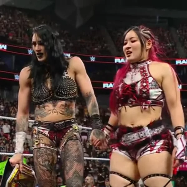 Rhea Ripley Iyo Sky SÚPER LUCHAS