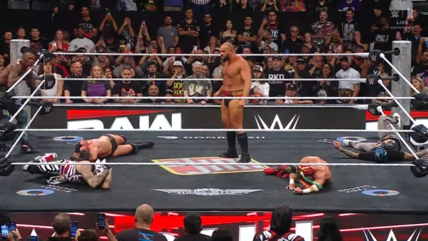 Dragon Lee y Rusev WWE Raw 2026 combate Intercontinental