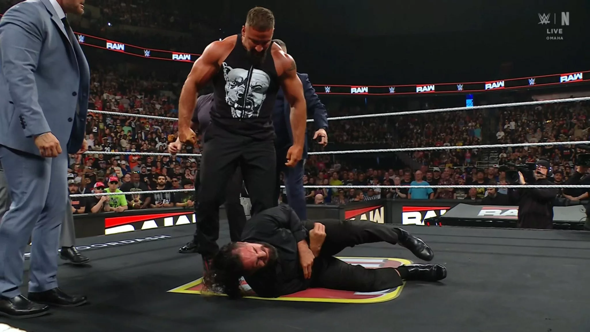Bron Breakker y Seth Rollins en WWE RAW 4 de mayo 2026