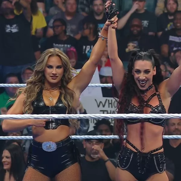 Fallon Henley Jacy Jayne SÚPER LUCHAS