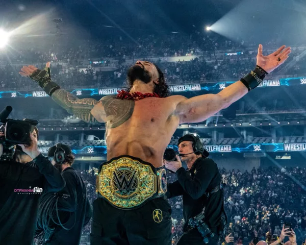 Roman Reigns WrestleMania 42 - Danielle - @DtfMania 5