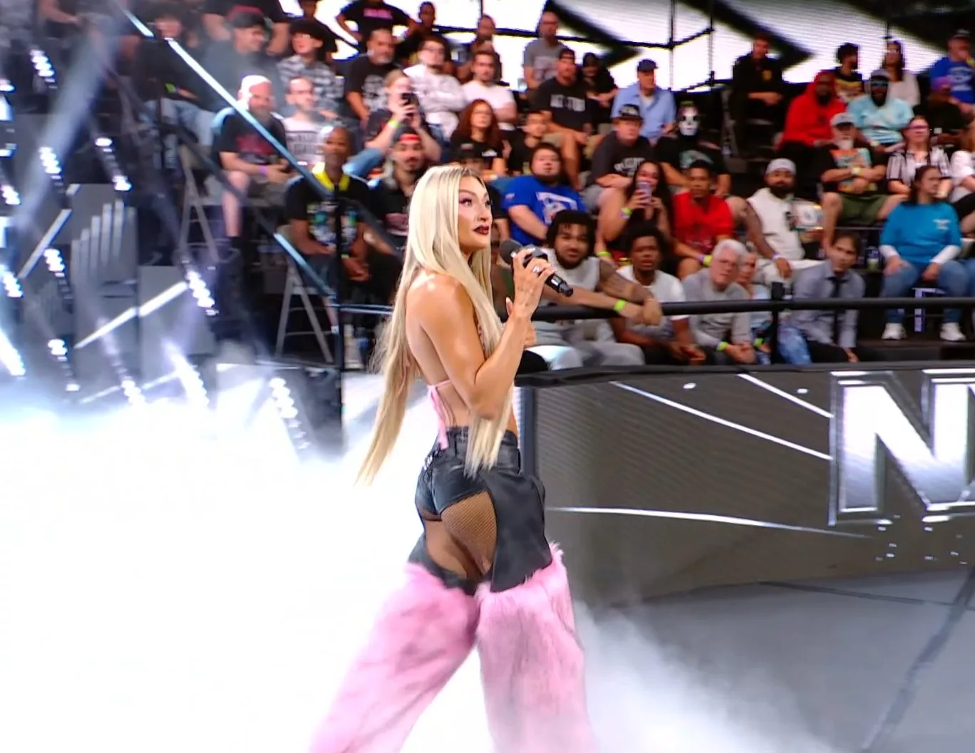 Izzi Dame durante WWE NXT
