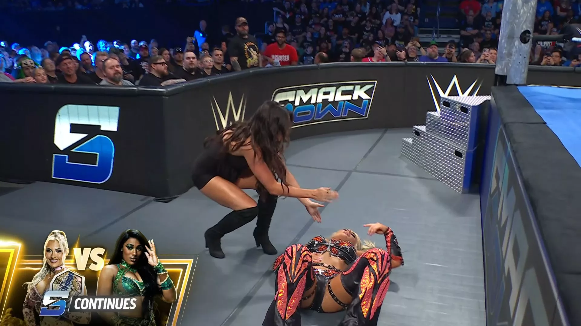 Chelsea Green Tiffany Stratton durante WWE SmackDown